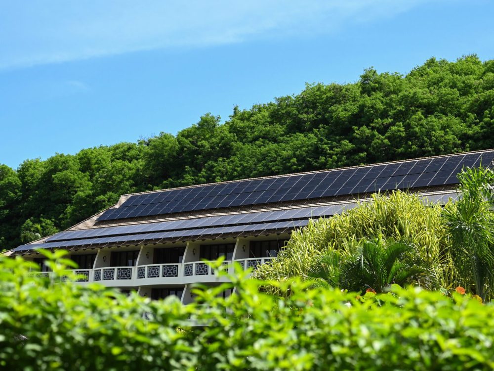 1- panneaux solaires